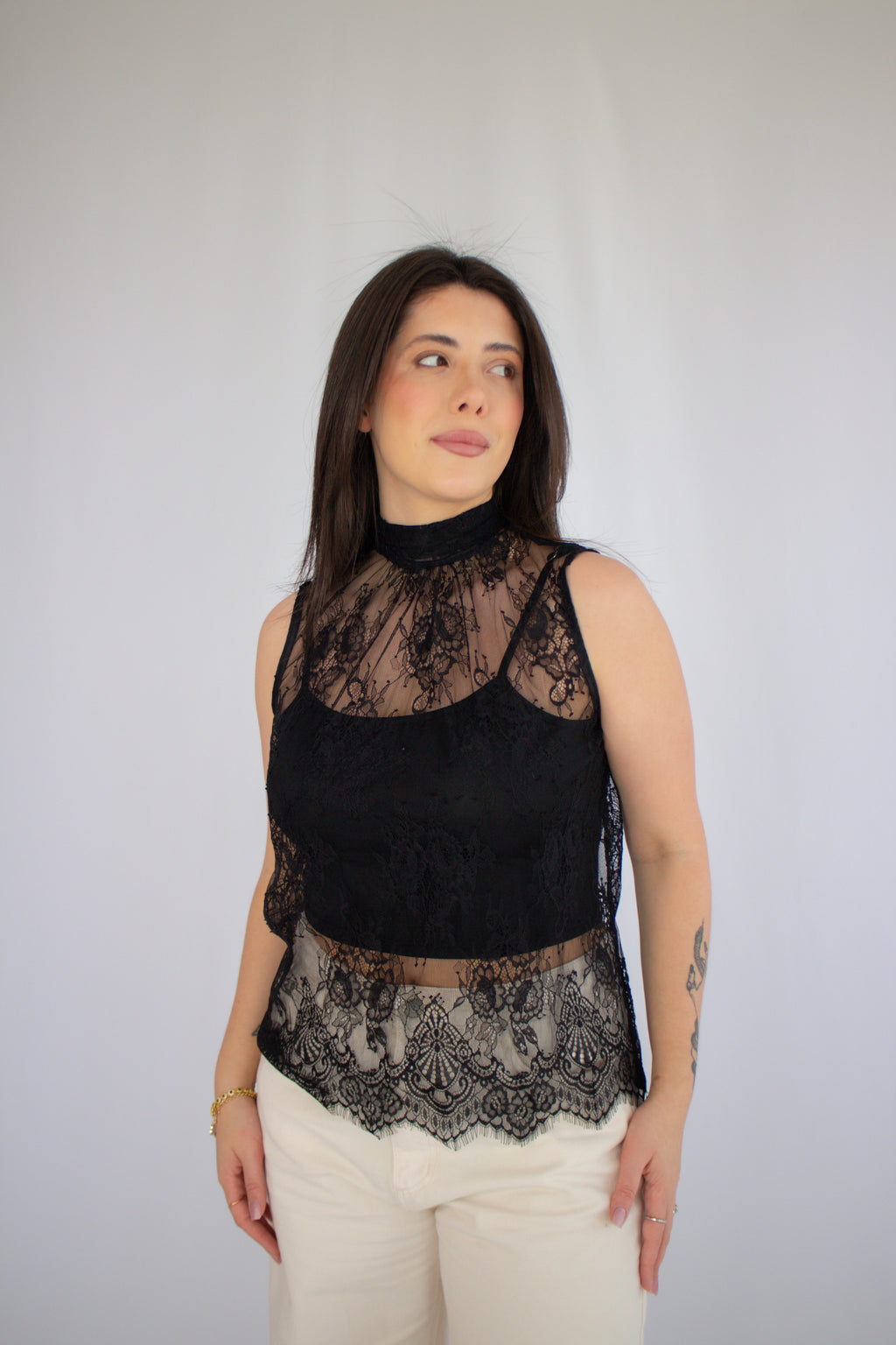 Blusa Renda Carolina Preto